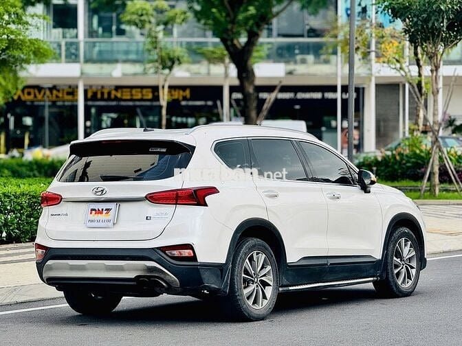 Hyundai Santafe model 2021 máy dầu