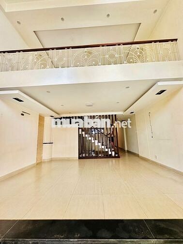 Cho thuê nhà mặt tiền số 1A Lam Sơn, Phường 5, Quận Phú Nhuận