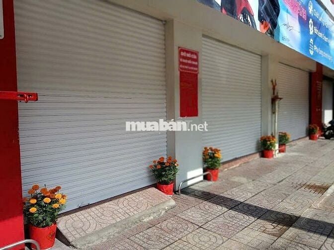 Bán nhà mặt tiền đường Hùng Vương P9 Q.5 Ngang 12m dài 20m