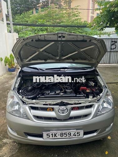 Toyota Innova 2008 G - 130 km