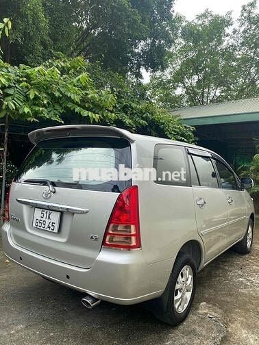 Toyota Innova 2008 G - 130 km