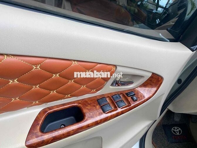 Toyota Innova 2008 G - 130 km