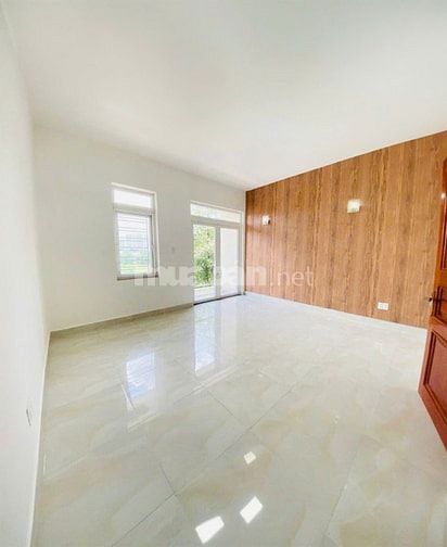 NHÀ 5 TẦNG CÓ HẦM KHU ĐƯỜNG HOA PHAN XÍCH LONG – HOA HỒNG