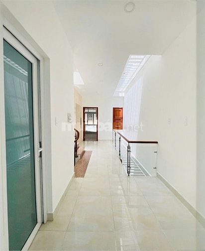 NHÀ 5 TẦNG CÓ HẦM KHU ĐƯỜNG HOA PHAN XÍCH LONG – HOA HỒNG