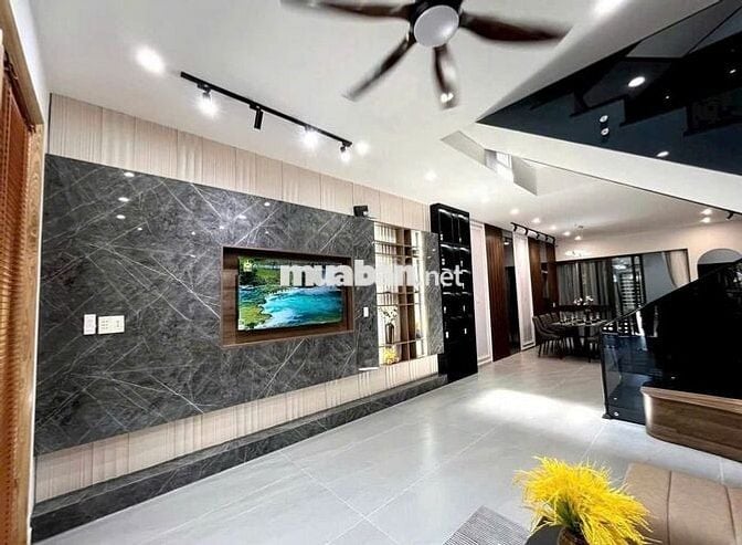 Cần cho thuê nhà full nội thất HXH 450/6A Phan Xích Long P.2 Q.PN