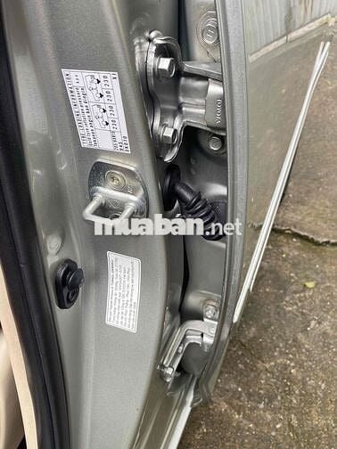 Toyota Innova 2008 G - 130 km