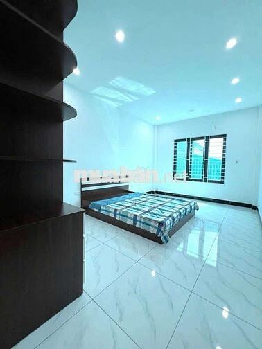 Nhà 5 tầng _ 4ty9 _ tặng full nội thất