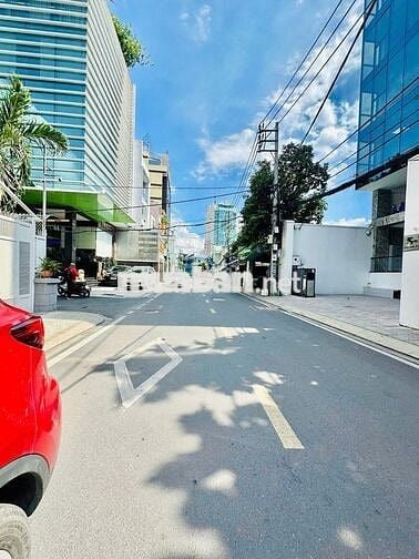 Cho thuê nhà mặt tiền số 1A Lam Sơn, Phường 5, Quận Phú Nhuận