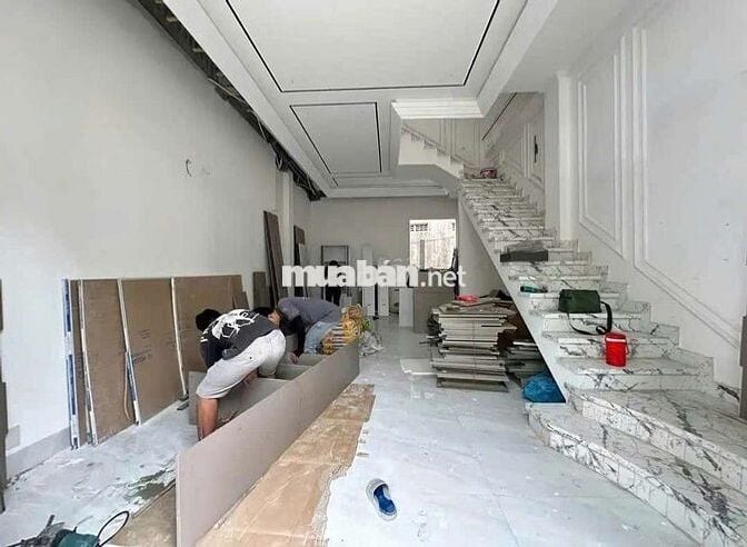 NHÀ 2 LẦU CAO CẤP - KHU TĐC NHI ĐỒNG - GẦN ĐẠI HỌC FPT