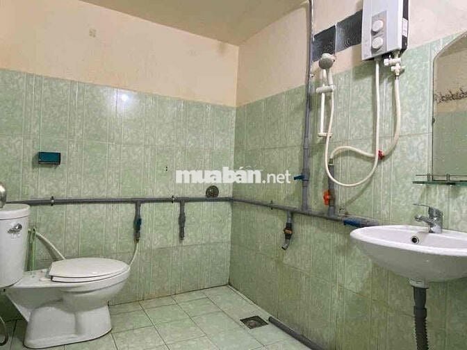 Nhà mới sơn sạch sẽ 50m2 giảm 50% tháng đầu tiên