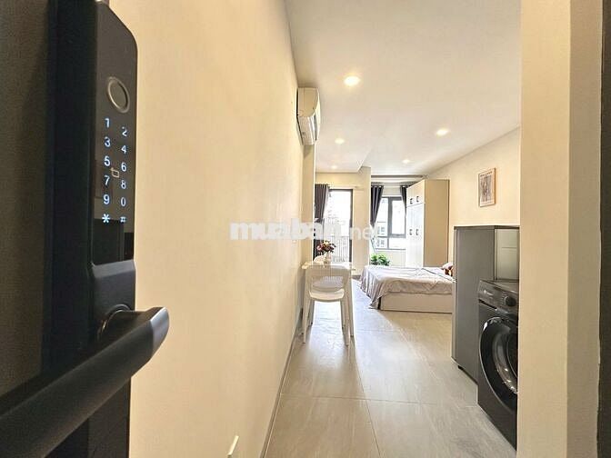 KHAI TRƯƠNG CĂN HỘ BAN CÔNG MÁY GIẶT RIÊNG_PHAN XÍCH LONG_GIÁP Q1 Q3