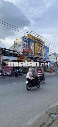 Cho thuê mặt bằng kinh doanh ngay bến xe quận 8