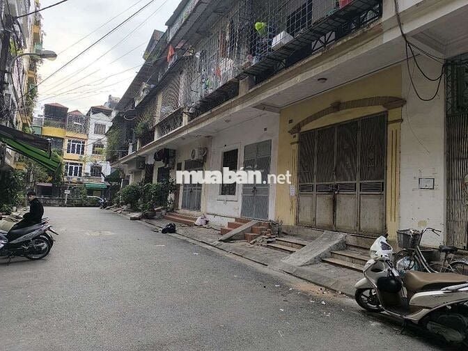 Cạnh Mầm Non Hoa Sữa - Trung Tâm Kim Liên -Tập thể 2PN 1WC Giá 3.45 tỷ