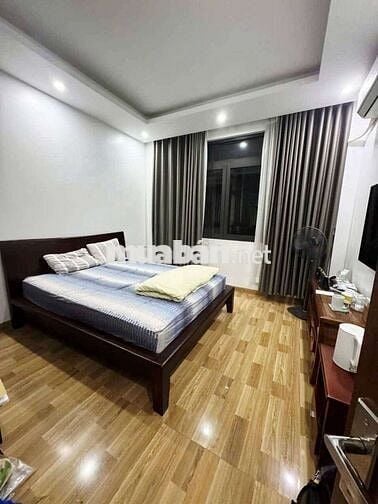 86 Hào Nam - Đống Đa 33m2 4 Tầng 8,7ty