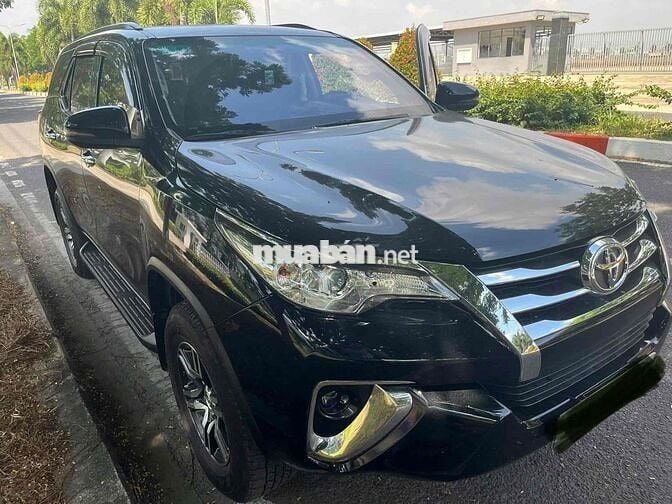 Bán xe Toyota Fortuner 2020 2.4AT 4x2 còn rất mới