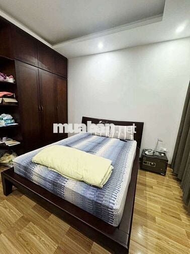 86 Hào Nam - Đống Đa 33m2 4 Tầng 8,7ty