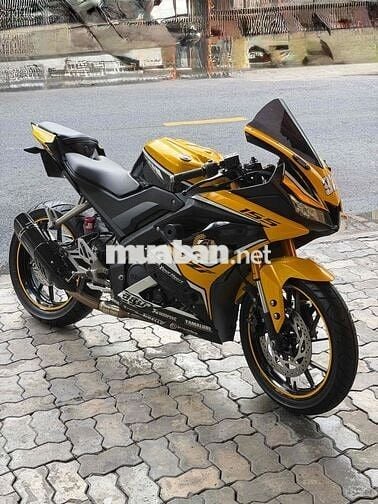 Yamaha R15v3 Vàng đen 5.000 km
