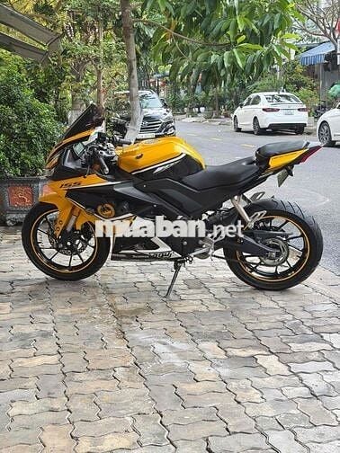 Yamaha R15v3 Vàng đen 5.000 km