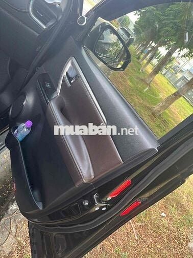 Bán xe Toyota Fortuner 2020 2.4AT 4x2 còn rất mới