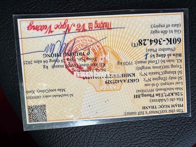 Hyundai Genesis 2010 Xanh lá