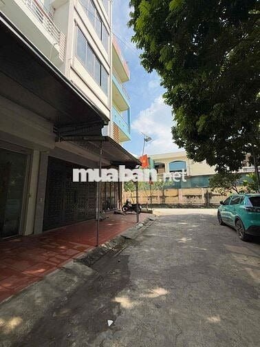 12.95 tỷ nhà sẵn ở luôn tại Khu D Yên Nghĩa, cạnh công viên âm nhạc