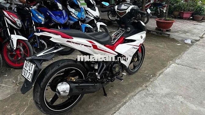 Exciter 150 trắng đỏ 2016 ( hỗ trợ góp )