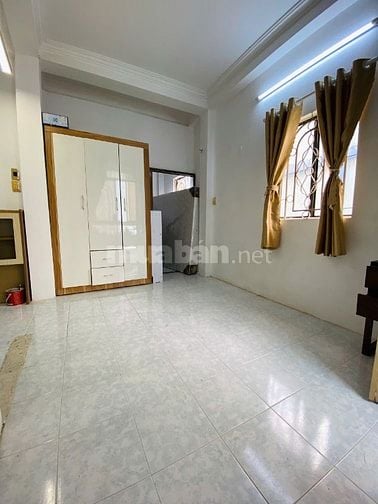 STUDIO LẦU 2 - CÓ BANCOL - CỬA SỔ - TÁCH BẾP - 30M2 - 137 TRẦN ĐÌNH XU