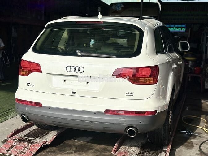Audi Q7 2008 4.2 Quattro Trắng nhập Đức
