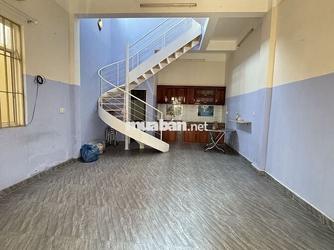 Bán nhà 1 trệt 3 lầu đường Nguyễn Trãi, cách Lotte chỉ 300m