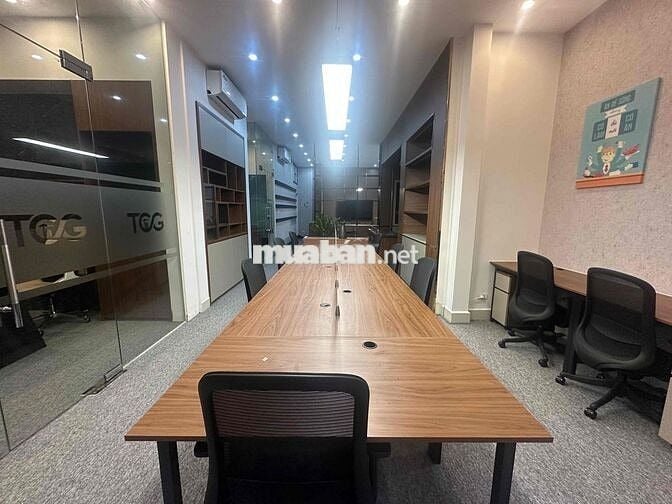 siêu hiếm đồng bát 120m2 giá 17tr cty cũ mới dọn ra lô góc full kính