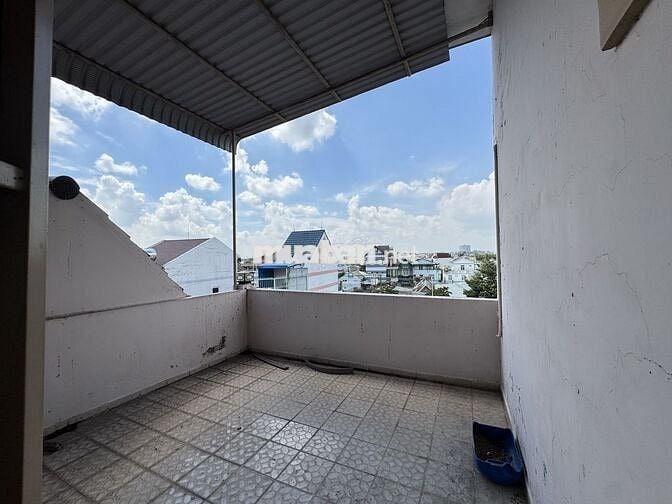 Bán nhà 1 trệt 3 lầu đường Nguyễn Trãi, cách Lotte chỉ 300m