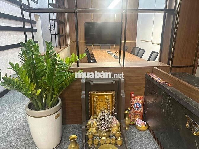 siêu hiếm đồng bát 120m2 giá 17tr cty cũ mới dọn ra lô góc full kính