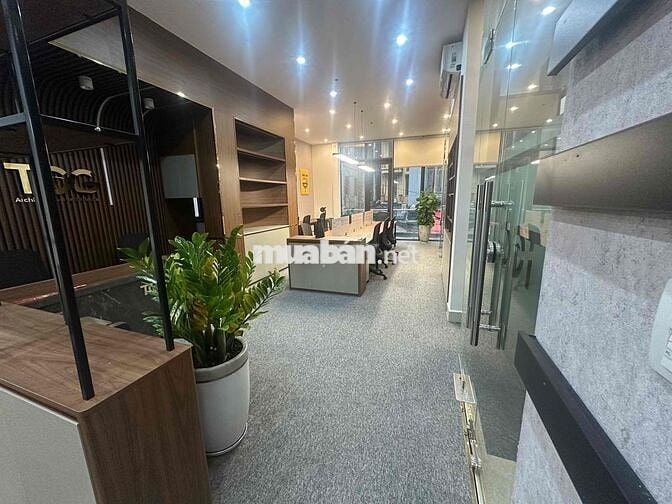 siêu hiếm đồng bát 120m2 giá 17tr cty cũ mới dọn ra lô góc full kính