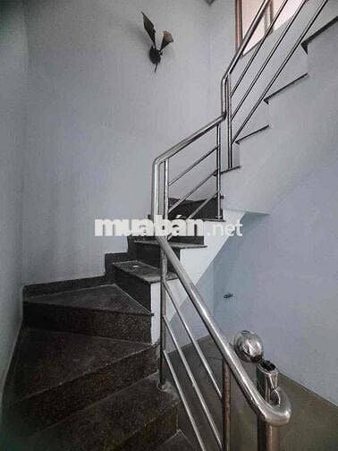 cho thuê nhà nguyên căn sạch sẽ gần chợ liên ấp 123 vlb có nc sạch