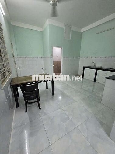 NGỘP-GẤP, Nhà 2MT 150m2 Lê Văn Lương oto né, không lộ giới, hơn 4 tỷ