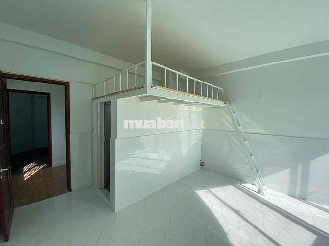 CHO THUÊ GÁC CỬA SỔ TRỜI GẦN NGÃ TƯ BẢY HIỀN - QUẬN 10 - UEH