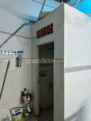 CC bán nhà Kênh Tân Hóa - Sổ Hồng sẵn - Ngay sau MT - DT: 4x11m