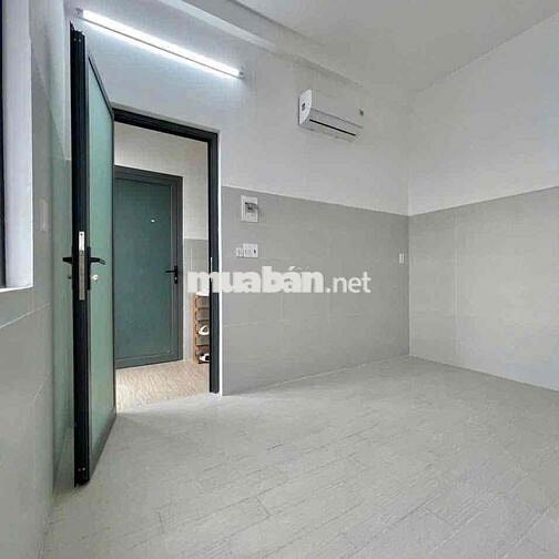 Cho Thuê Phòng Rộng 30m2 Mới 100% Ngay Nơ Trang Long