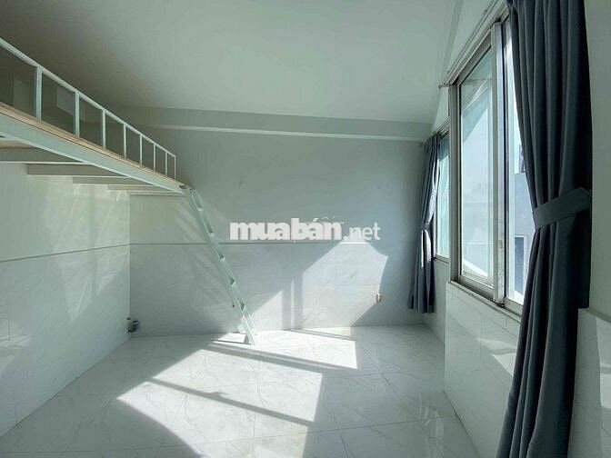 CHO THUÊ GÁC CỬA SỔ TRỜI GẦN NGÃ TƯ BẢY HIỀN - QUẬN 10 - UEH