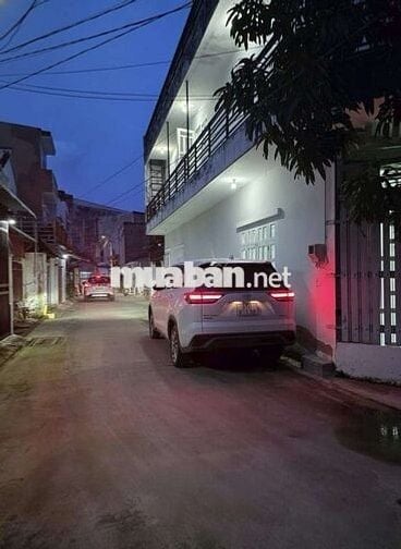 NGỘP-GẤP, Nhà 2MT 150m2 Lê Văn Lương oto né, không lộ giới, hơn 4 tỷ