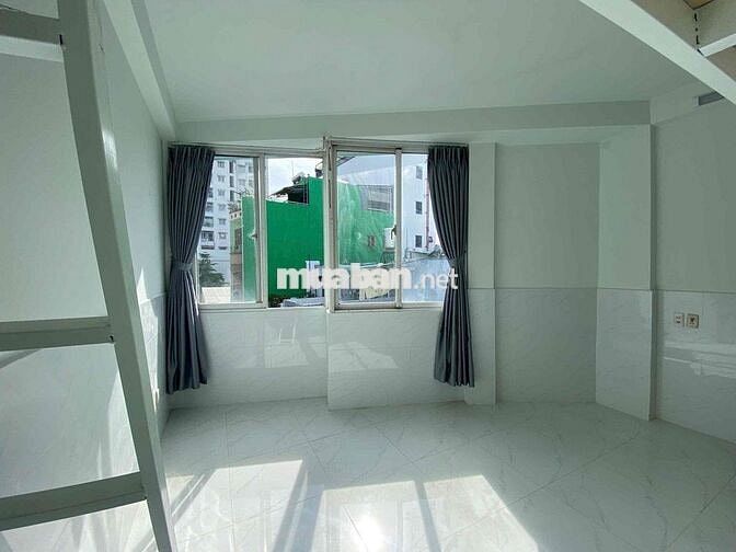 CHO THUÊ GÁC CỬA SỔ TRỜI GẦN NGÃ TƯ BẢY HIỀN - QUẬN 10 - UEH