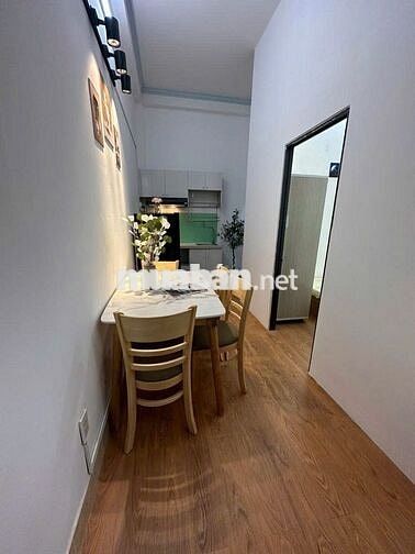 Căn hộ dịch vụ 2 Phòng ngủ Full nội thất Gần VLU, IUH giá rẻ Luxury