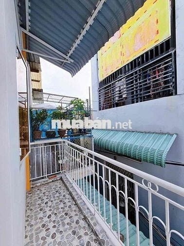 NHÀ 3 PHÒNG NGỦ (HOÀN CÔNG) HẺM 4 CMT8 GẦN VINCOM HÙNG VƯƠNG