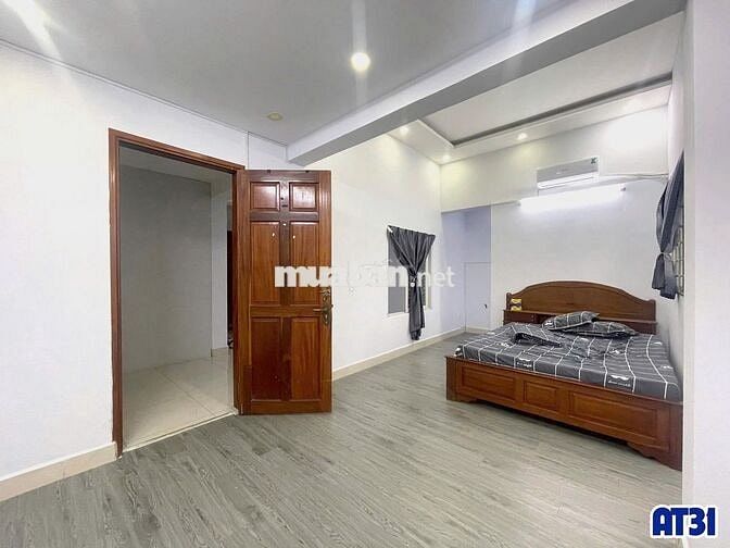 Phòng nội thất ban công thoáng gần bệnh viện Hồng Đức