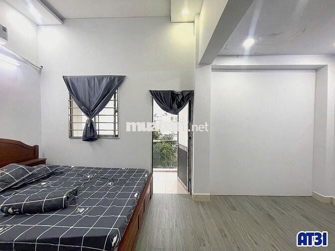 Phòng nội thất ban công thoáng gần bệnh viện Hồng Đức