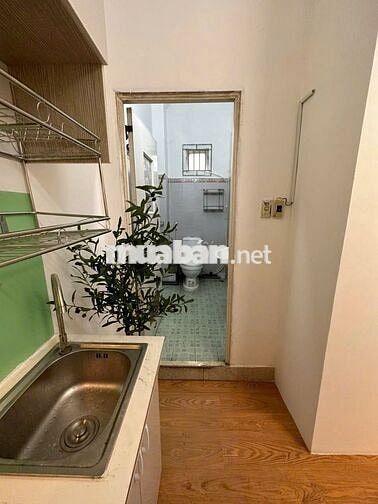 Căn hộ dịch vụ 2 Phòng ngủ Full nội thất Gần VLU, IUH giá rẻ Luxury