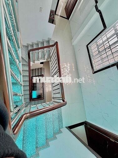 CHÍNH CHỦ CHO THUÊ NHÀ NGUYÊN CĂN ĐẸP - 4 PN 6WC 2 ST GẦN CHỢ TÂN BÌNH