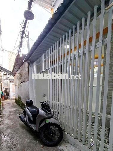 NHÀ 3 PHÒNG NGỦ (HOÀN CÔNG) HẺM 4 CMT8 GẦN VINCOM HÙNG VƯƠNG