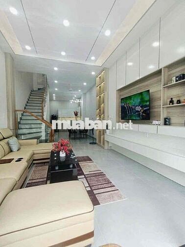 Nhà 1 trệt 2 lầu Sân thượng . Thiết kế đẹp hiện đại . Sổ HC đầy đủ..