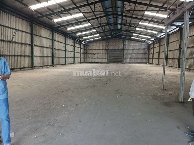 Cho thuê nhà xưởng 1200m2 vừa hết hợp đồng tại ngã ba đông quang 